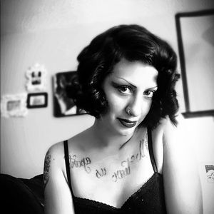 Meet your Posher, Nadya